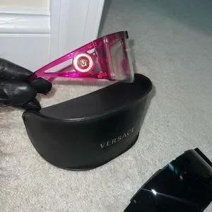 VERSACE VE 4393 GB1/1W WOMEN SHIELD SUNGLASSES $_57.JPG?set_id=8800005007 main image 3